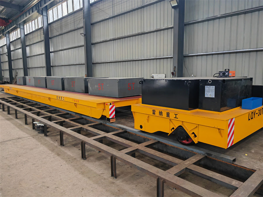 牽引車完美適用于高溫防爆等惡劣工作環境